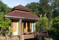 Tawan Riverside - Elephant Resort Отели в г. Mae Wang