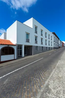 Azores Youth Hostels - Santa Maria Hotels in Вила-ду-Порту