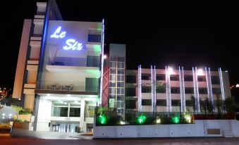 Le Six Hotel and Resort