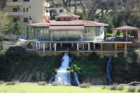 Hotel Gryka e Kelcyres Hotels in Пермет