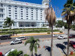 Cancún Suites Apartments - Hotel Zone