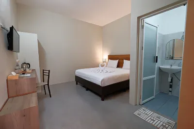 Harmoni Guest House Banyuwangi Kalipuro 호텔