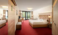 Hotel Moselblick Hotels near Weinkellerei Heinrich Schwebel