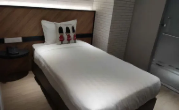 Hotel 99 Seri Kembangan Serdang Hotels in Seri Kembangan