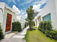 Meet Boutique Resort Hotels in Phunphin
