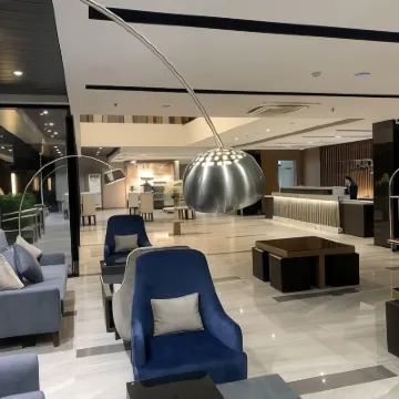 首都山丘套房酒店 鄰近克拉克野生動物園和冒險公園的酒店