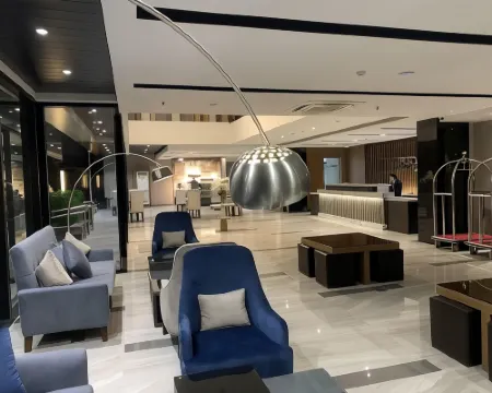 キャピトル ヒル ホテル アンド スイーツ アンヘレスのホテル