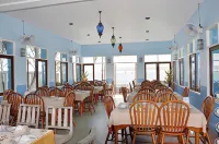 Baanmontra Beach Resort - Bankrut Hotel di Bang Saphan