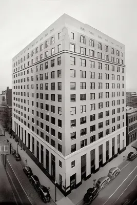 Courtyard Nashville Downtown Hotels near Fond Object Records