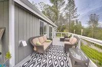 5 Acres & Deck: Scenic Greenwood Home w/ Mtn Views Hotels in El Dorado County