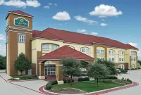 La Quinta Inn & Suites by Wyndham Stephenville Các khách sạn gần Stephenville Museum
