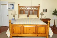 Bear Flag Inn