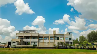 Hotel Amar Vilas Hotels near Bharatpur Junction