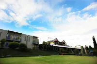 Villa Paradiso Hotels near Jasmyn Farm Products
