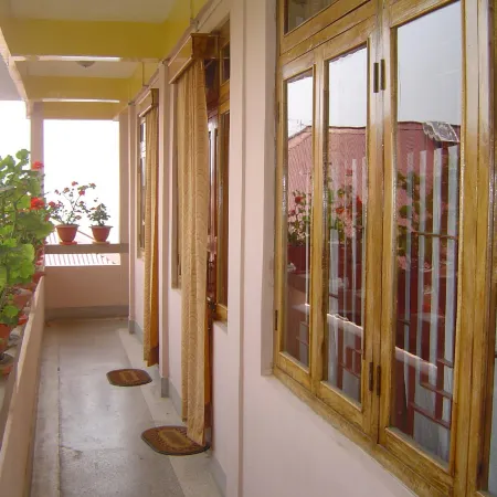 Deki Lodge