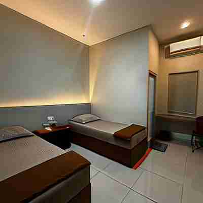 Grands Orchid Hotel Rooms