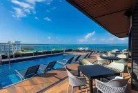 Sea Avenue Hotel - Beach