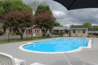 Berkshire Inn - parking