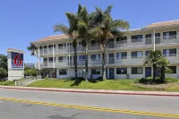 Motel 6 Carpinteria, CA - Santa Barbara - North Hotel in zona Carpinteria State Beach