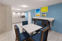 Days Inn & Suites by Wyndham Vicksburg Hotels in Warren County