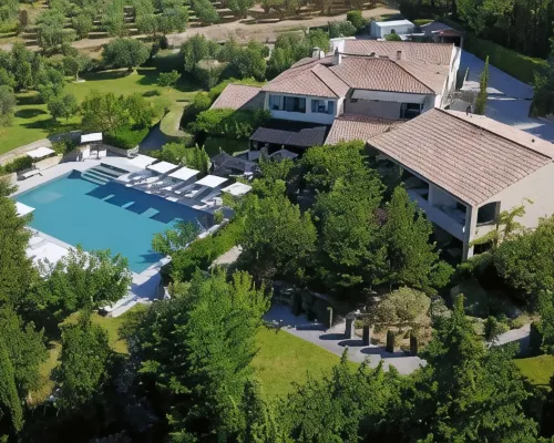 Du Côté des Olivades Hotels in Paradou