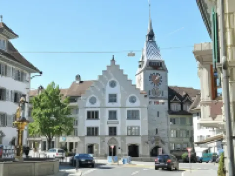 Top city center location by Airhome Hotéis em Zug