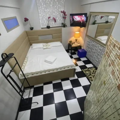 A&T Mini-Hotel โรงแรมใกล้สถานีวาร์ชาวสกายา