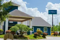 Clarion Pointe-Dillard Near Blue Ridge Mountains Hotels near Piggly Wiggly