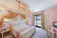 Grand Hotel Smeraldo Beach Hotels in Baja Sardinia