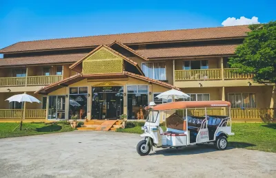 RoomQuest Golden Triangle Premium Collection Các khách sạn gần Golden Triangle
