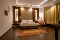 Hotel 5 Flowers Ananta Elite Hotels in Kota