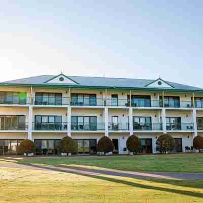 Yarrawonga Mulwala Golf Club Resort Hotel Exterior
