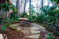 The Coop -Fire Pit