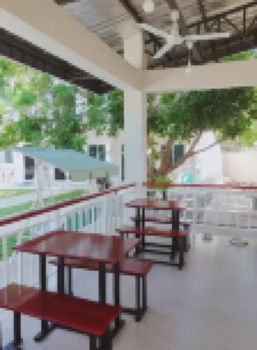 Villa del OZ Resort