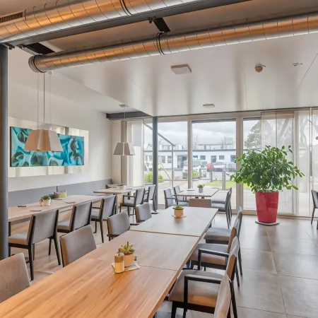 Westside Hotel Отели рядом с достопримечательностью «Компания MTU Aero Engines, Мюнхен»