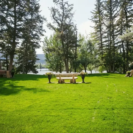 Lakeside Motel