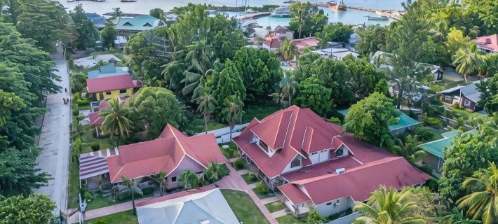 Villa Authentique Hotels in La Digue