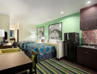 Super 8 by Wyndham Cotulla TX