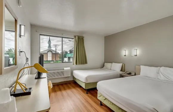 猶他市中心奧格登6號汽車旅館