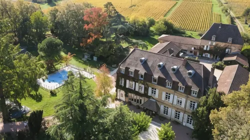 Logis Hôtels Château de La Barge 샹트레 호텔