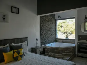Aluleta Suites