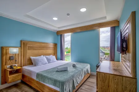 Airport Suites Hotel Отели в г. Tunapuna