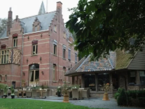 チャームホテルマノワールオジージャ ポペリンゲのホテル