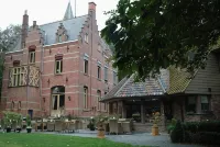 Charmehotel Manoir Ogygia Hotels in Westouter