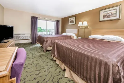 Travelodge by Wyndham Bloomington Hotel di Bloomington