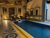 Paradise Pyramids View Inn