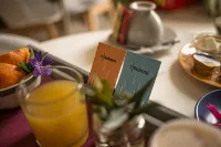 4 Balconi Rooms-Boutique B&B - Morgenmad