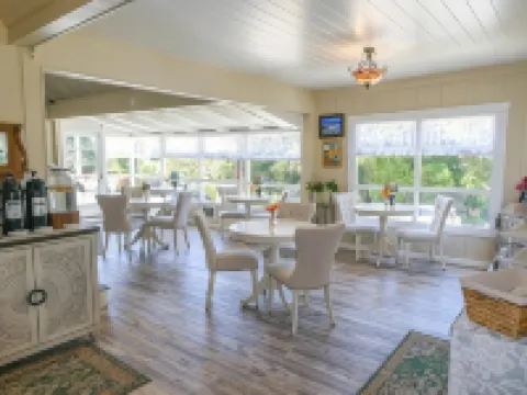 Carmel Green Lantern Inn