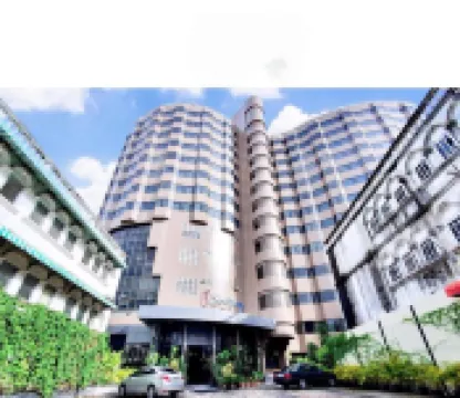 I Pavilion Hotel Phuket Отели рядом с достопримечательностью «Сентрал-Фестивал-Пхукет»