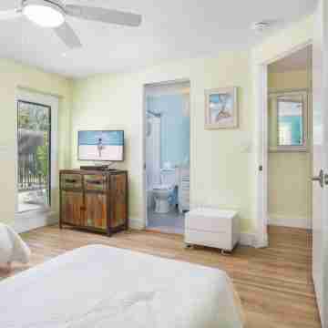 Lulu's Crescent Cottage #2 Rooms